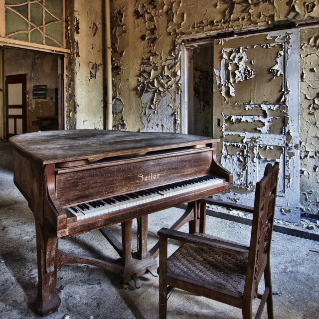 Let the Music Play